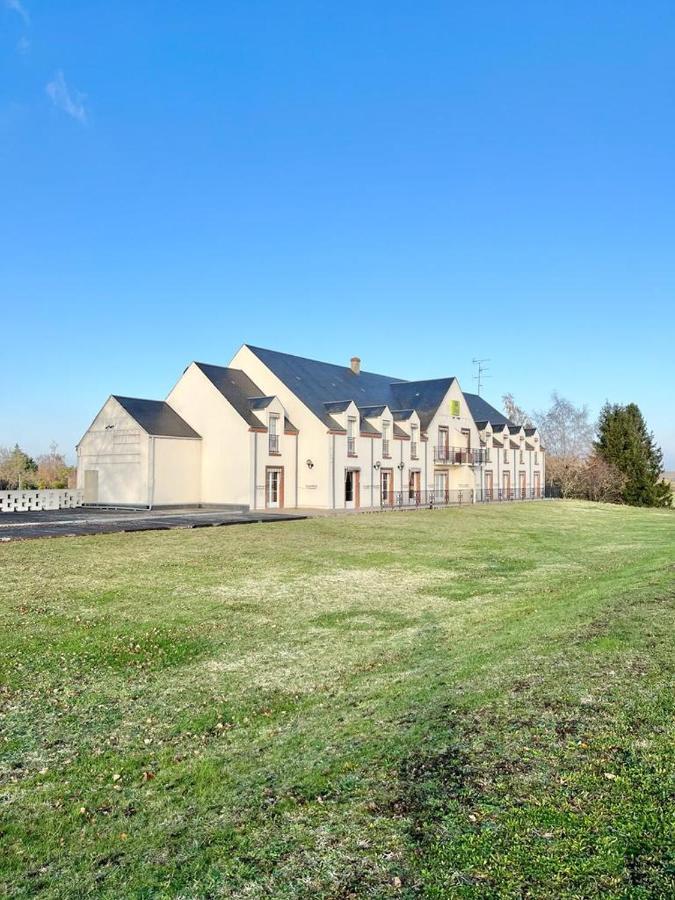 Logis Hotel Sully Le Chateau Saint-Pere-sur-Loire Exterior photo